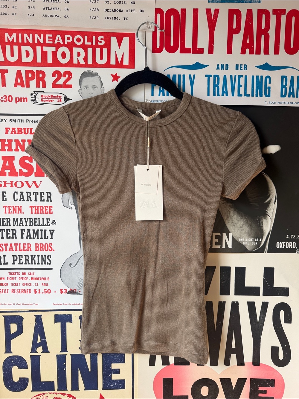 Zara Short-Sleeve Ribbed Tee in Taupe/Brown